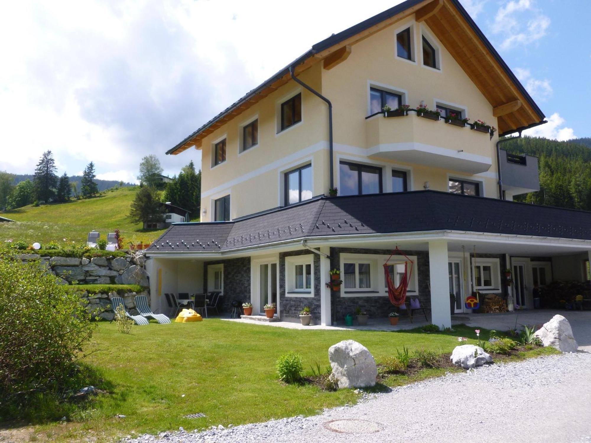 Ferienwohnung Bergblick Filzmoos Bagian luar foto