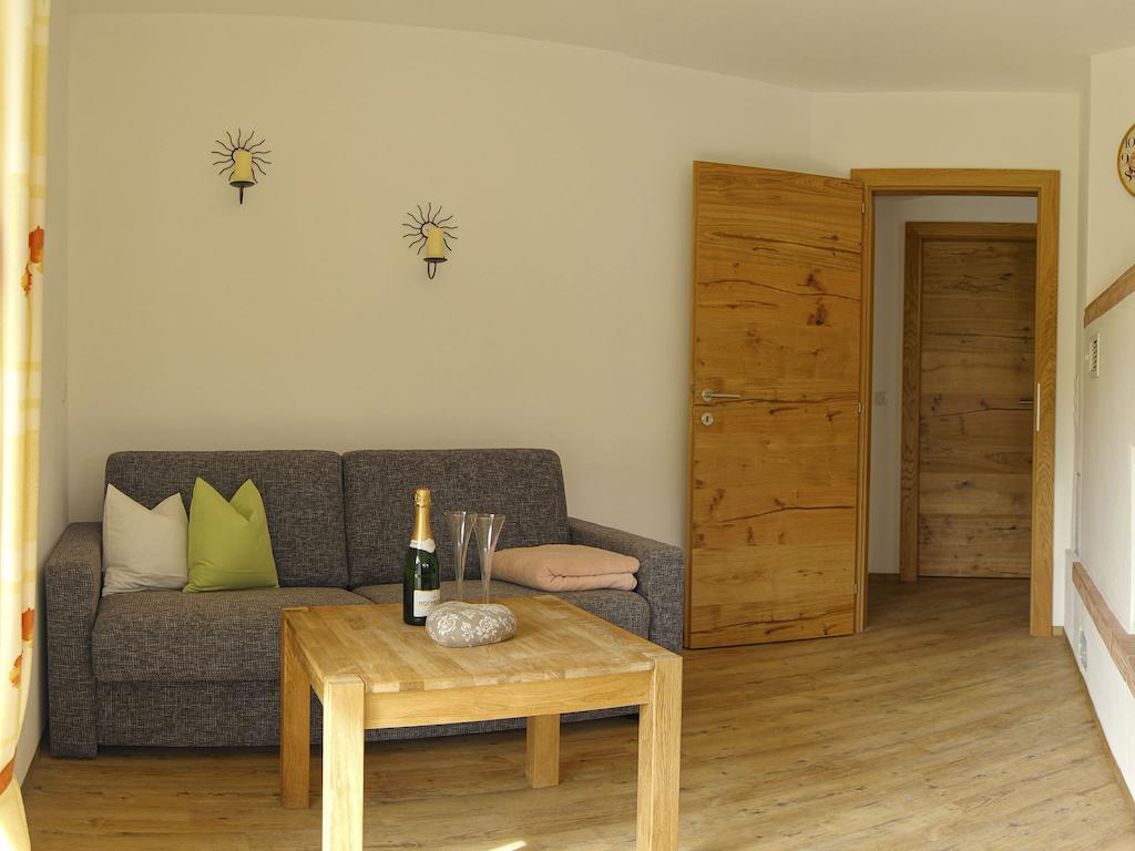 Ferienwohnung Bergblick Filzmoos Ruang foto